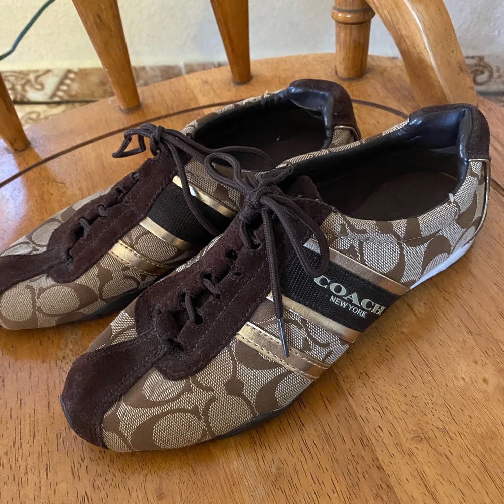Coach sneakers. Normal wear-and-tear.Size 8B